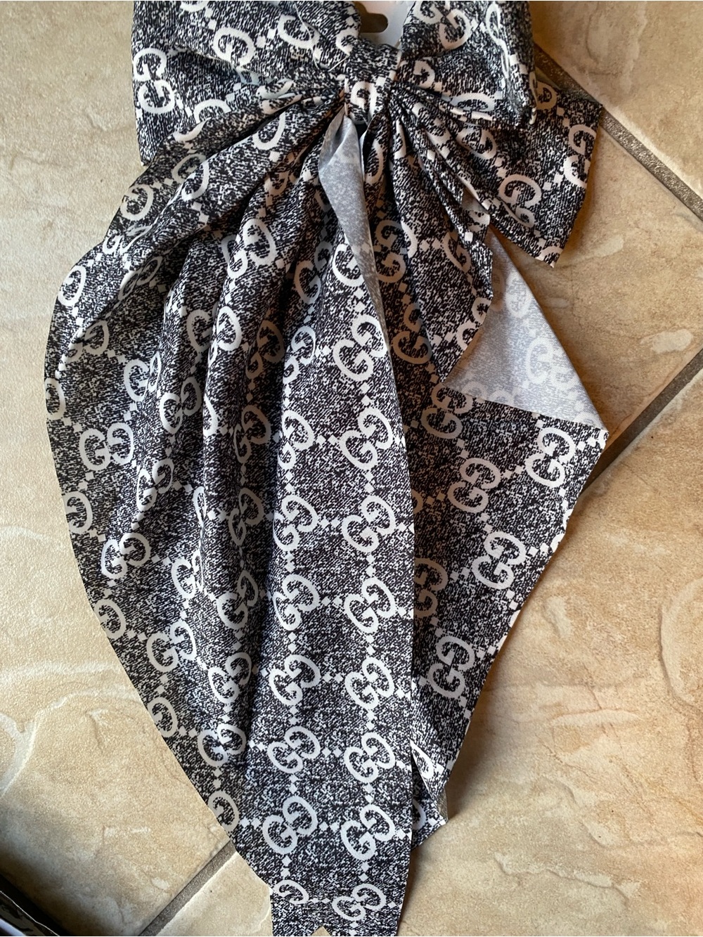 Gray and White Printed Bow-Detail Women's hair bow design inspired - Picture 2 of 6